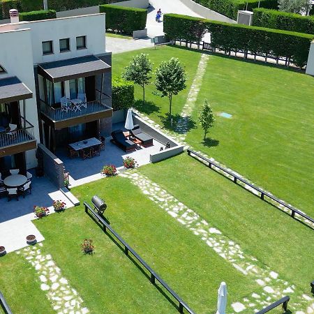 Heaven Luxury Villa Nea Roda Exteriör bild