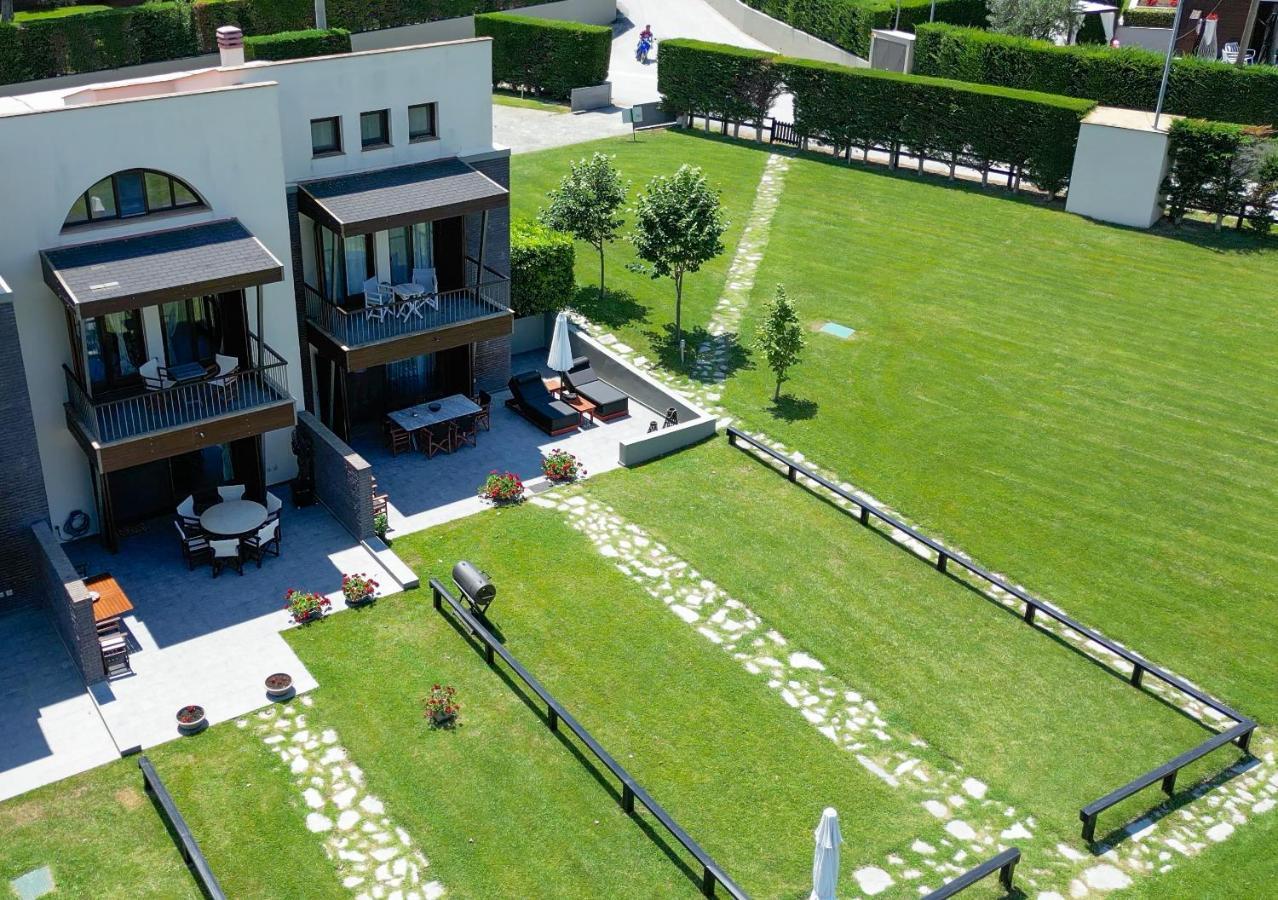 Heaven Luxury Villa Nea Roda Exteriör bild